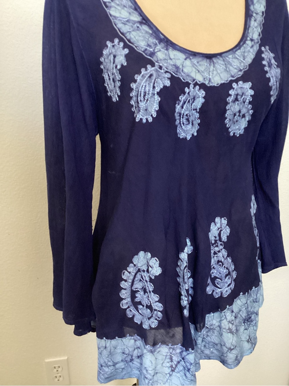 India Boutique Navy Tunic with Light Blue Embroidered Trim - Picture 4 of 9